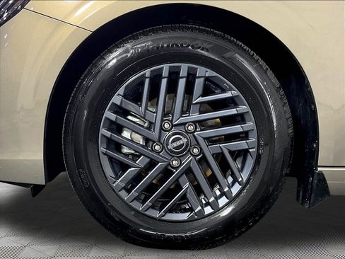 Certified 2026 Nissan Sentra SV w/ SV Convenience Package FWD image 33