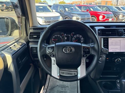 Used 2022 Toyota 4Runner SR5 image 22