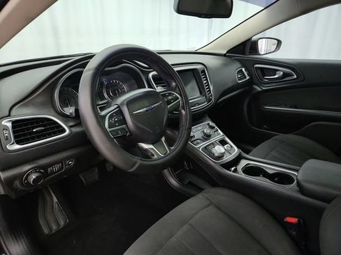 Used 2016 Chrysler 200 Limited w/ Anniversary Edition FWD image 9