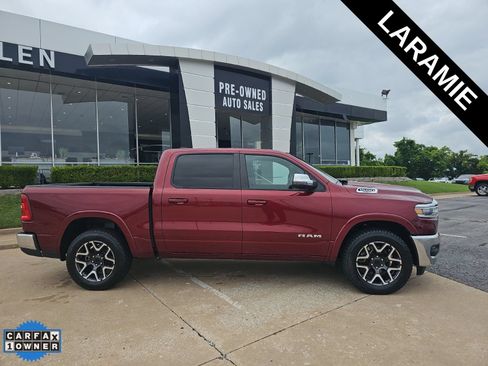 Used 2025 RAM 1500 Laramie AWD/4WD image 2