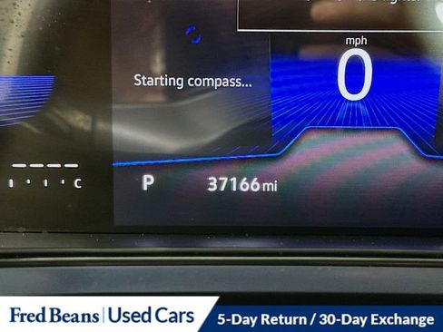 Used 2023 Volkswagen Taos SE image 12