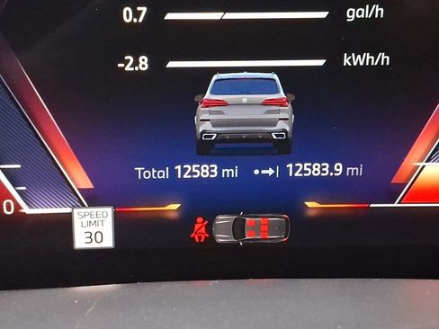 Certified 2025 BMW X5 xDrive50e w/ M Sport Package image 22