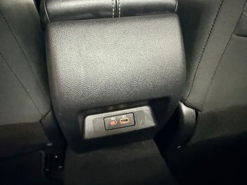 Used 2025 Nissan Altima 2.5 SV FWD image 15