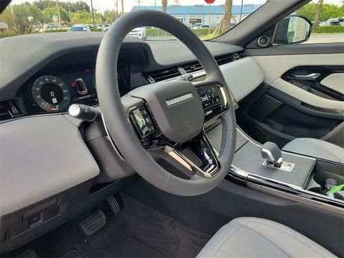New 2026 Land Rover Range Rover Evoque S image 25