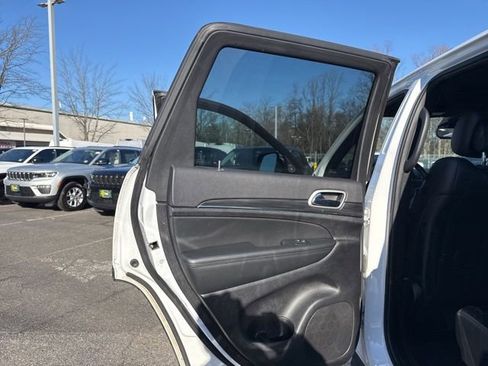 Certified 2022 Jeep Grand Cherokee Limited image 35