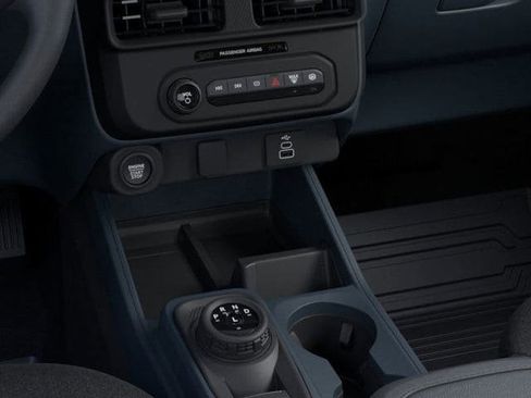 New 2025 Ford Maverick XLT w/ XLT Luxury Package image 16