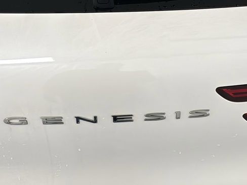 Used 2025 Genesis GV70 3.5T Sport image 40