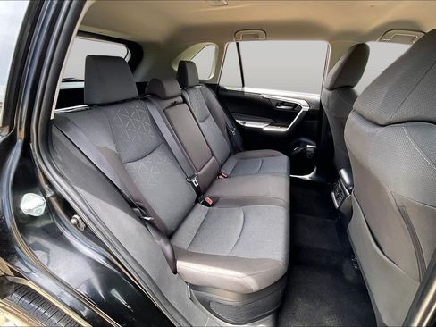 Used 2025 Toyota RAV4 XLE AWD/4WD image 20