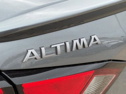 New 2026 Nissan Altima 2.5 SV image 8
