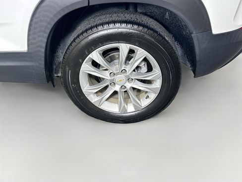 Used 2023 Chevrolet TrailBlazer LS FWD image 11