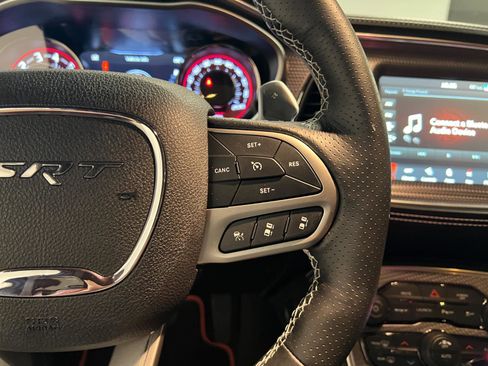 Used 2021 Dodge Challenger SRT Hellcat image 14