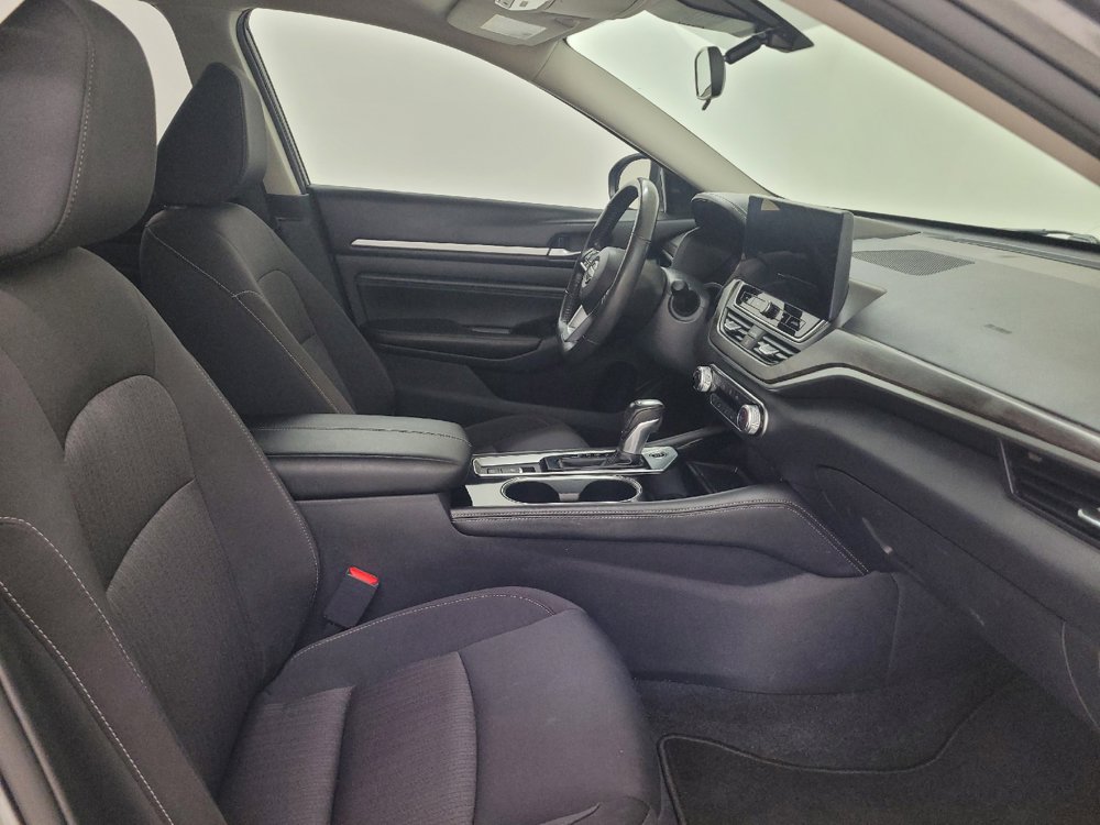 Used 2023 Nissan Altima 2.5 SV w/ SV Premium Package FWD image 21