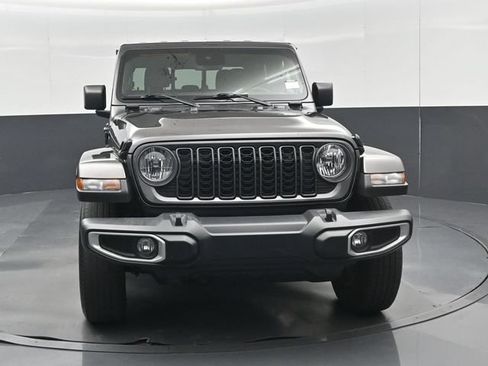 Used 2024 Jeep Gladiator Sport AWD/4WD image 33