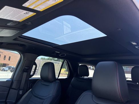 New 2026 Ford Explorer ST-Line w/ ST-Line Street Pack AWD/4WD image 12
