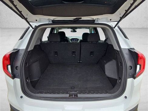 Used 2024 GMC Terrain SLE FWD image 5