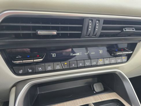 Used 2024 MAZDA CX-90 Plug-In Hybrid w/ Premium Plus image 32