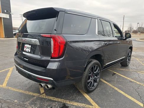 Used 2023 GMC Yukon Denali w/ LPO, Floor Liner Package image 12