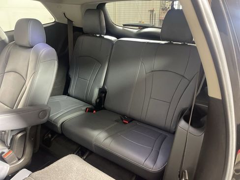 Used 2021 Buick Enclave Premium w/ Sun and Sites Package image 21