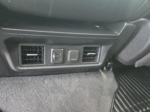 Used 2020 GMC Sierra 1500 SLT AWD/4WD image 25