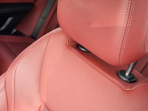 Used 2024 BMW X3 M40i w/ Parking Assistance Package image 17