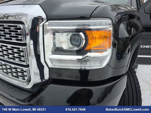 Used 2019 GMC Sierra 2500 Denali w/ Duramax Plus Package image 31