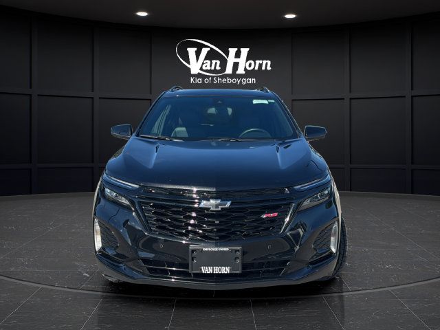 Used 2024 Chevrolet Equinox RS AWD/4WD image 2