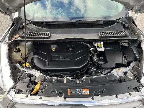 Used 2018 Ford Escape Titanium image 19