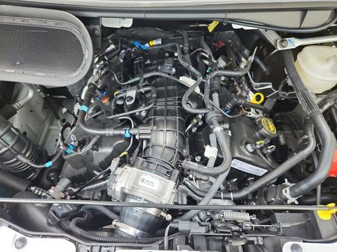 New 2025 Ford Transit 250 Base image 19