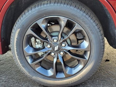 Used 2025 Dodge Durango GT AWD/4WD image 37