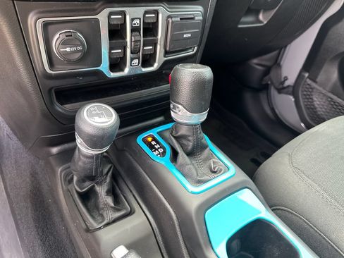 Used 2023 Jeep Wrangler Unlimited Sport AWD/4WD image 29