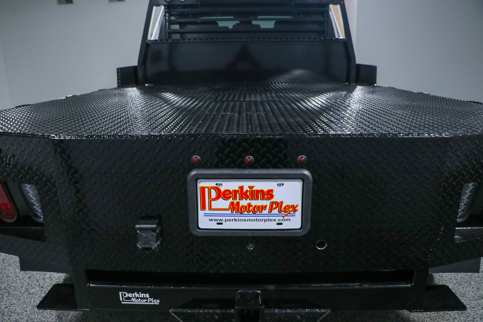 Used 2024 Chevrolet Silverado 3500 W/T AWD/4WD image 9
