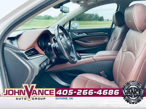 Used 2018 Buick Enclave Avenir w/ Avenir Technology Package image 20