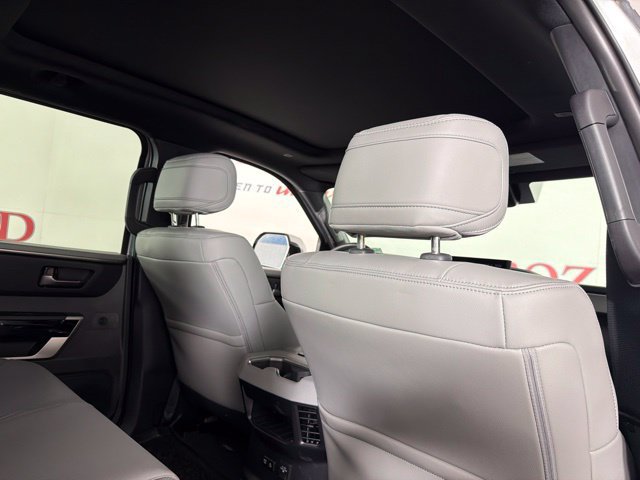 Used 2025 Toyota Tundra Limited w/ Power Package RWD image 34