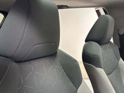 Certified 2025 Toyota RAV4 XLE w/ Convenience Package image 19