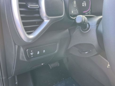 New 2025 Kia Soul LX image 17