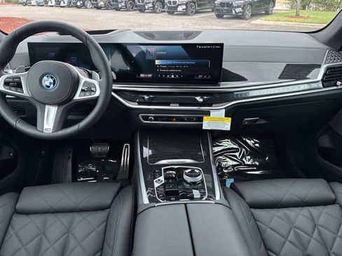 New 2026 BMW X5 xDrive50e w/ Executive Package image 15