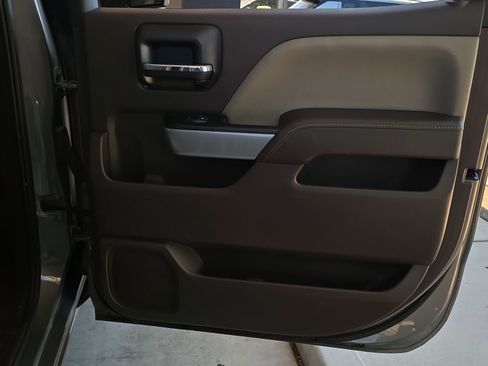 Used 2017 Chevrolet Silverado 1500 LT w/ Texas Edition image 22