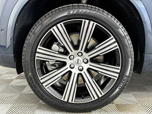 Certified 2025 Volvo XC90 T8 Plus w/ Protection Package Premier image 28