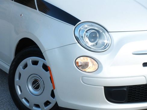 Used 2015 FIAT 500 Pop FWD image 4