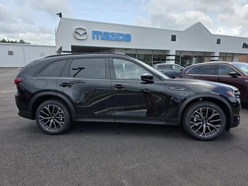 Used 2025 MAZDA CX-70 Plug-In Hybrid w/ Premium Pkg AWD/4WD image 2