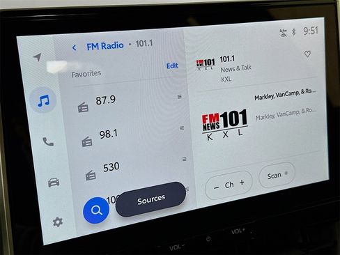 Used 2026 Toyota Corolla SE image 15