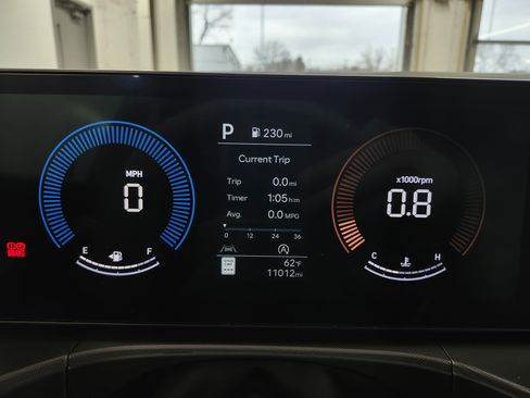 Used 2025 Hyundai Santa Fe SEL image 14