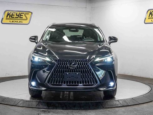 Used 2025 Lexus NX 250 FWD image 6