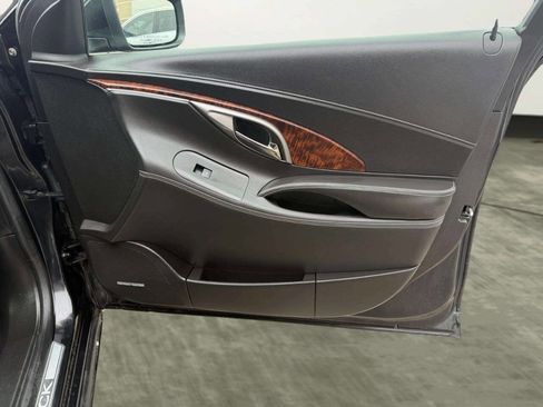 Used 2011 Buick LaCrosse CXL w/ Driver Confidence Package image 25