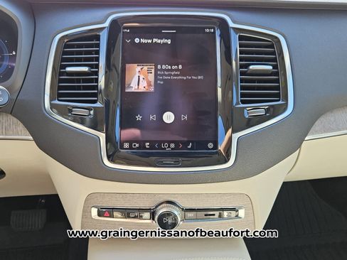 Used 2024 Volvo XC90 T8 Plus w/ Protection Package Premier image 8