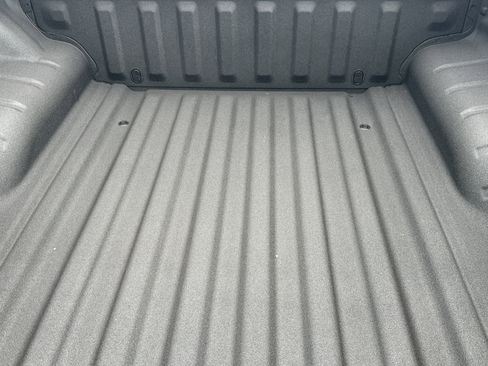 New 2026 Nissan Frontier SV image 9