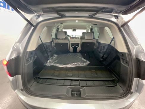 Used 2025 Honda Pilot EX-L image 15