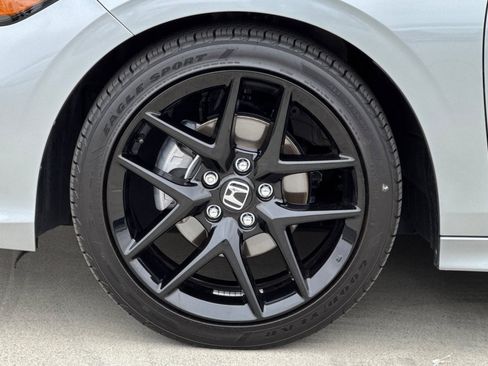 Used 2025 Honda Civic Sport image 12