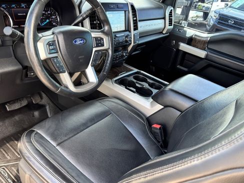 Used 2019 Ford F250 Lariat image 18