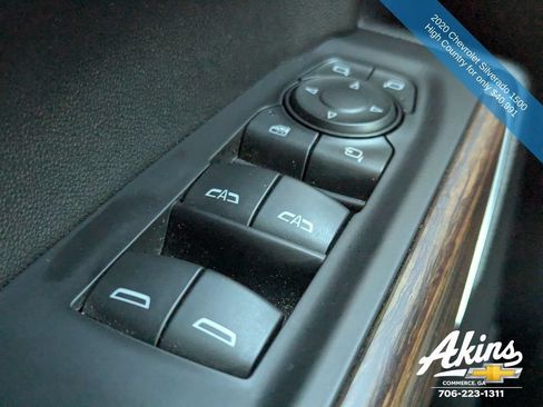 Used 2020 Chevrolet Silverado 1500 High Country w/ Technology Package AWD/4WD image 26